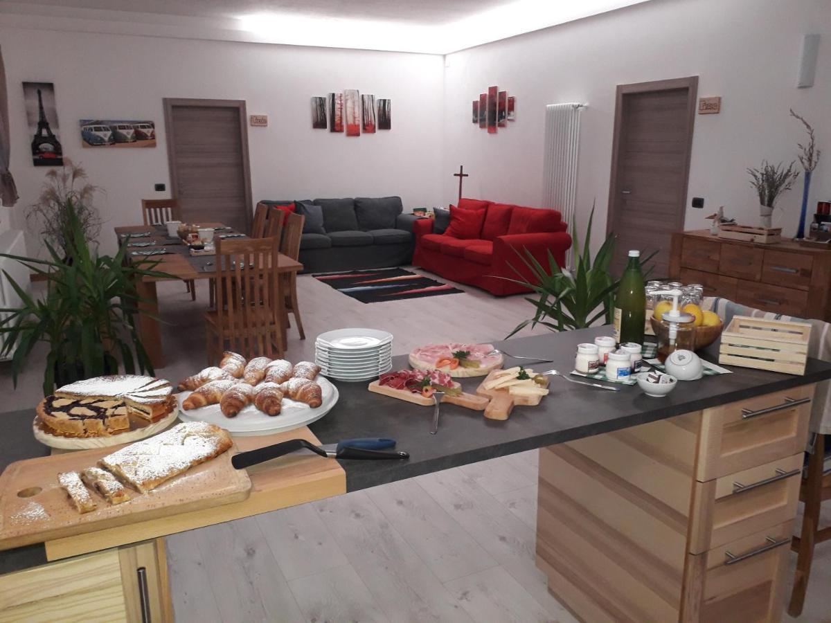B&B Il Crocevia Teglio Kültér fotó